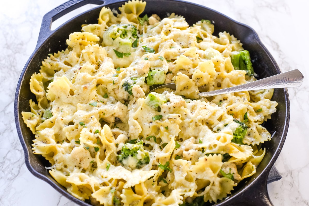 Chicken Broccoli Pasta Casserole: A Comforting Dish for Every Occasion
