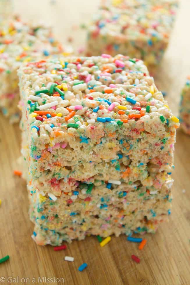 Funfetti Rice Krispy Treats - Gal on a Mission