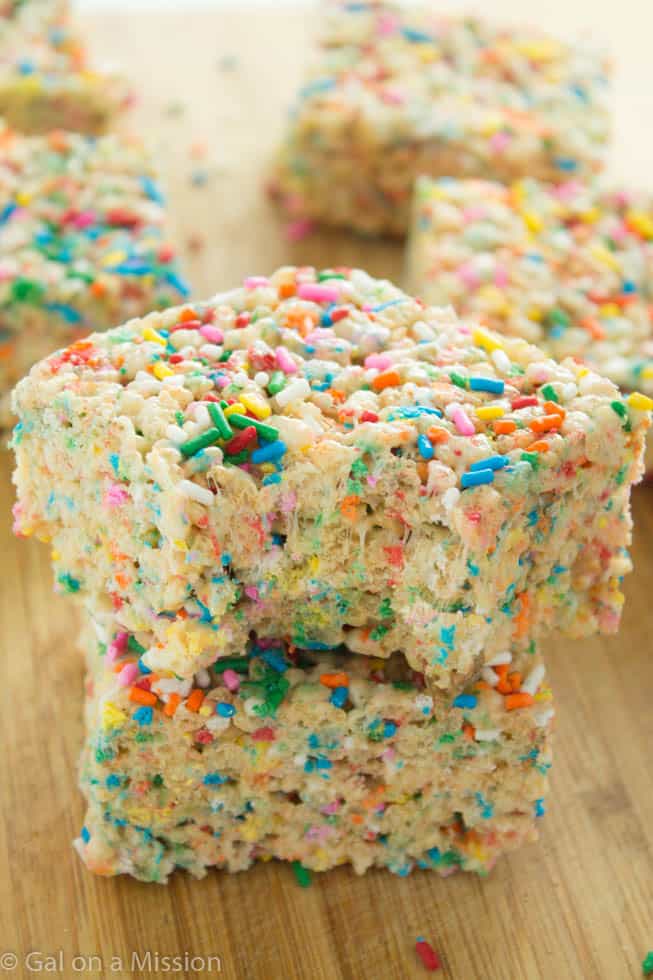 Funfetti Rice Krispy Treats - Gal on a Mission