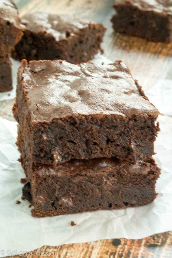 Thick and Chewy Fudgy Brownies