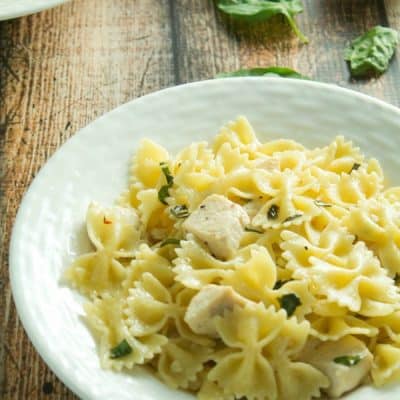 A delicious Lemon Basil Chicken Pasta Recipe from @galmission