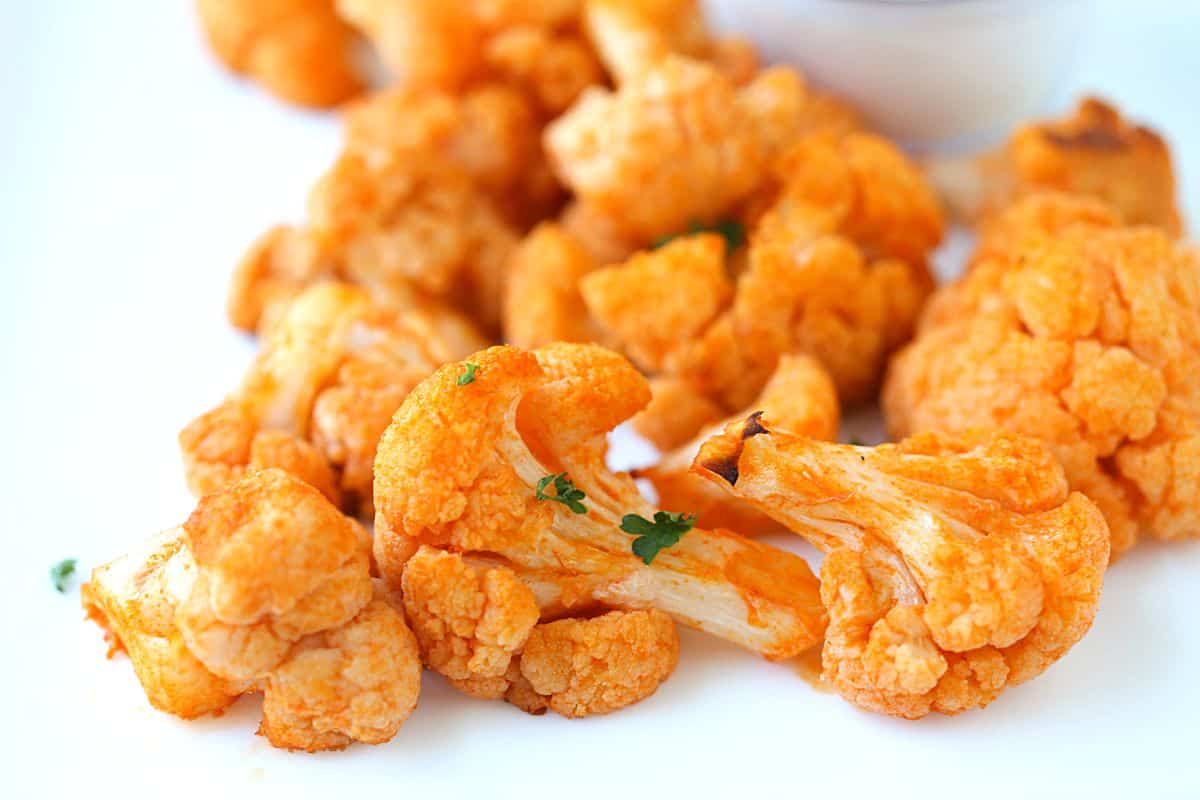 Healthy Buffalo Cauliflower Bites - Gal on a Mission