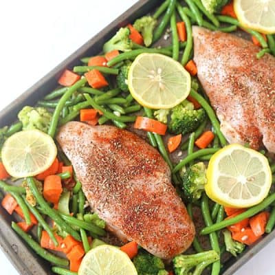 One-Pan Baked Lemon Chicken w/ Vegetables - An easy and healthy weeknight meal! If you are a fan of one-pot meals, you will love this.