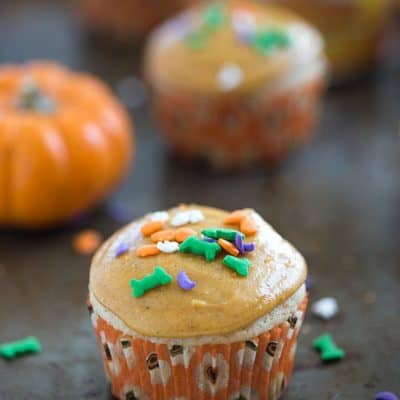 Small-Batch Vanilla Cupcakes with Pumpkin Spice Frosting - Perfectly moist with the most flavorful frosting. The frosting is even better than a pumpkin spice latte! Perfect addition to your frosting recipes!