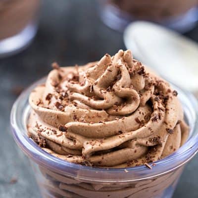 Secret Ingredient Easy Chocolate Mousse Recipe (Low Carb, Keto) - Create your incredible and incredibly smooth chocolate mousse! The secret ingredient creates a whipped mousse that's secretly healthy. I bet you will not even be able to guess the secret ingredient!