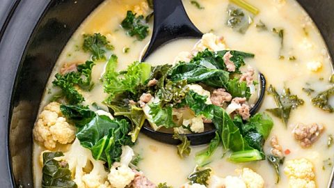 Slow Cooker Low Carb Zuppa Toscana Soup - Skip the trip to your local restaurant and make a batch of this insanely delicious copycat soup! It's healthy, it's delicious, and it's made low carb! Perfect for a low carb and keto-friendly lifestyle!