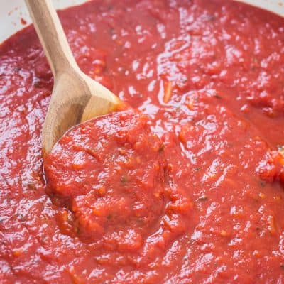 Quick & Easy Marinara Sauce - Skip the store-bought marinara sauce and make it homemade! This marinara sauce is the BEST and made with real and fresh ingredients! A simple recipe you need!